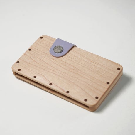 a card case 【メープル】 　- 木と革の名刺入れ -