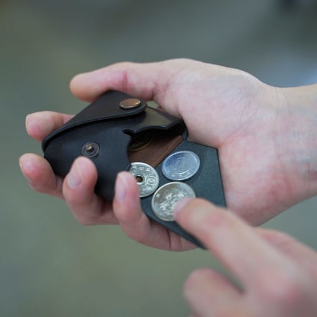 coin case【ウォールナット】　- 木と革のコインケース -