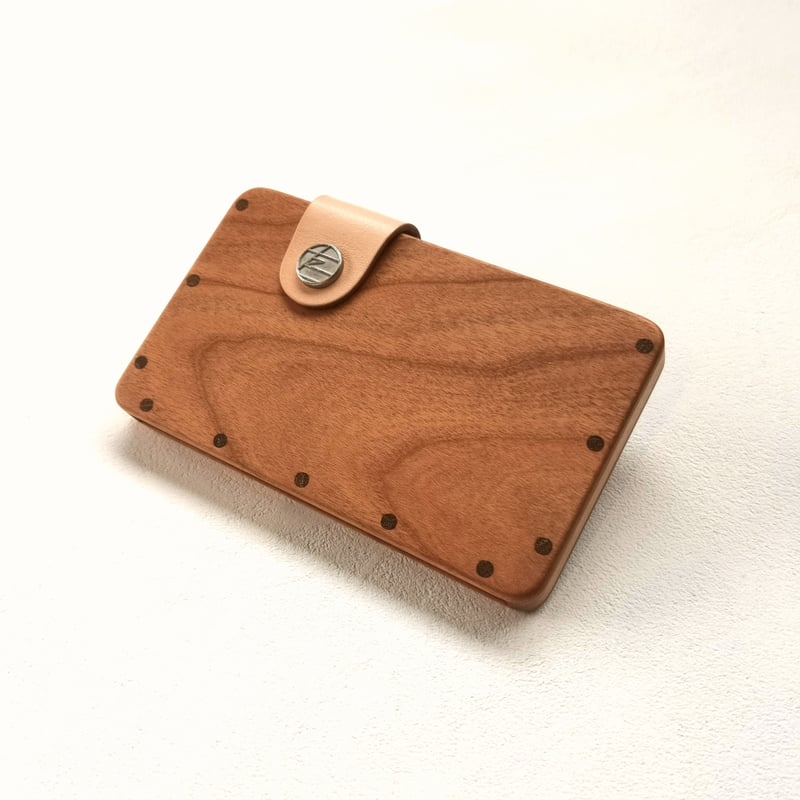 a card case 【チェリー】 - 木と革の名刺入れ - (受注制作) | tackle