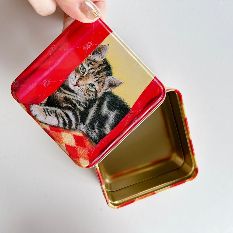 猫柄缶・スクエア（04-137） | 猫雑貨店 ラ・シュエット