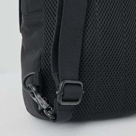 Nylon OX SLING PACK / GRAY