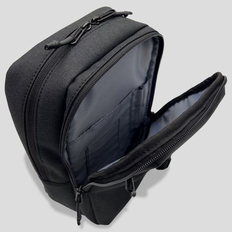Chambray Polyester SLING PACK / BLACK