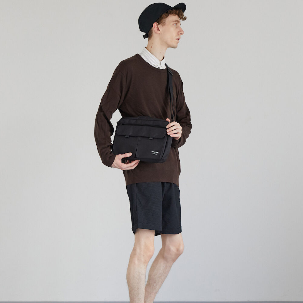 Nylon OX SHOULDER BAG / BLACK | R/F STORE | SQU Nylon OX SHOULDER BAG / BLACK | R/F STORE | SQU