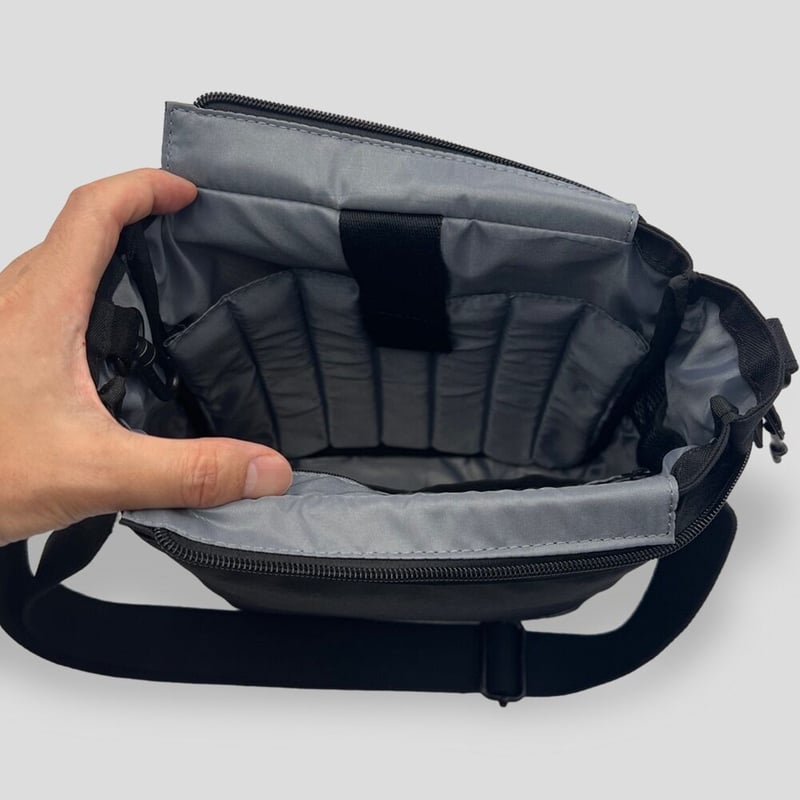 Nylon OX SQUARE CROSS BAG / GRAY | R/F STORE | Nylon OX SQUARE CROSS BAG / GRAY | R/F STORE |