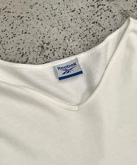 90s-00s “Reebok” memorial remake v-neck slit no-sleeve