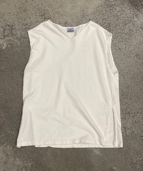 90s-00s “Reebok” memorial remake v-neck slit no-sleeve