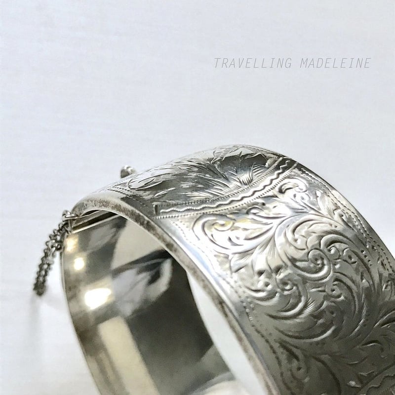 1943 Engraved Silver Bangle 彫金 植物模様 ビッグ シルバーバング