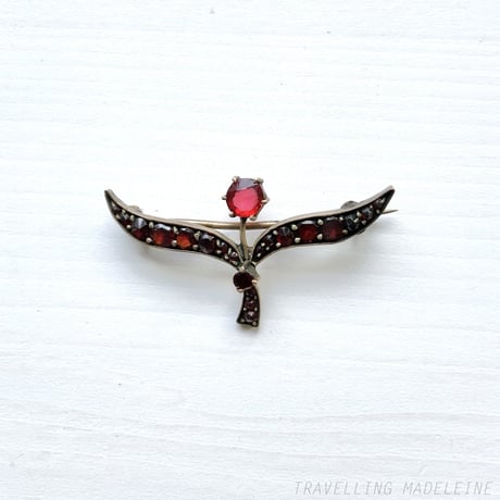 ANTIQUE Garnet Simple Flower Brooch　ガーネット　シンプルフラワー　ブローチ(W21-1B)