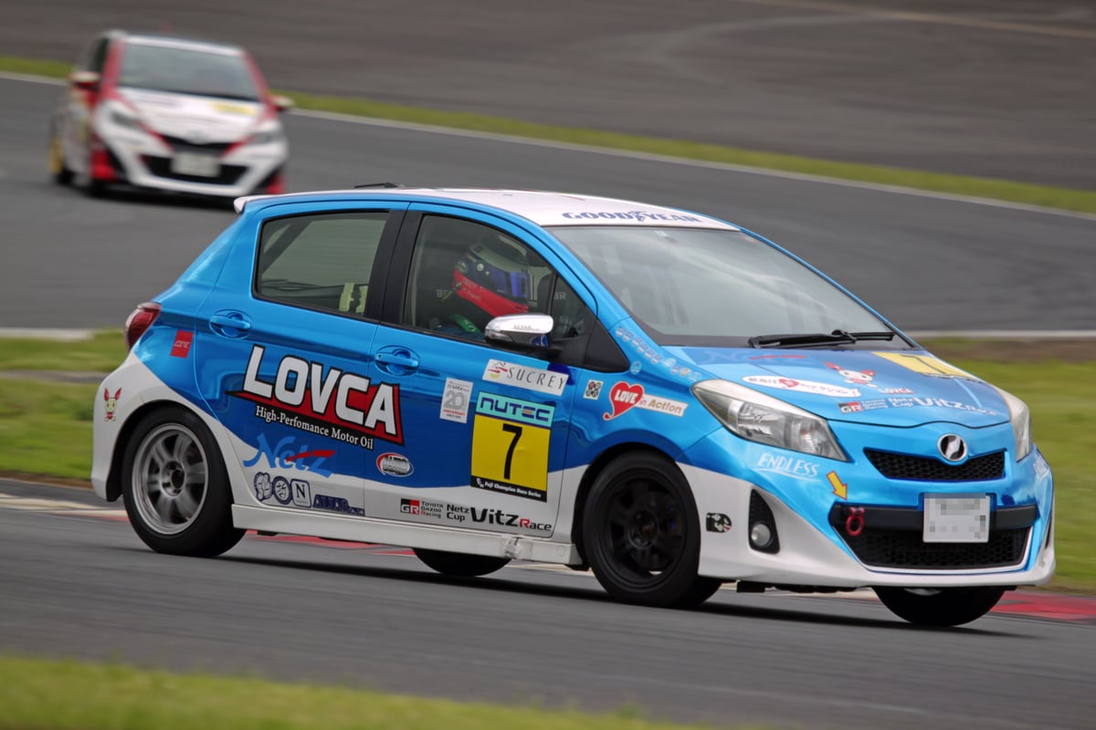 ラブカ LOVCA Racing 5w-40 新中古品 ラブカ LOVCA Racing 5w-40 新中古品
