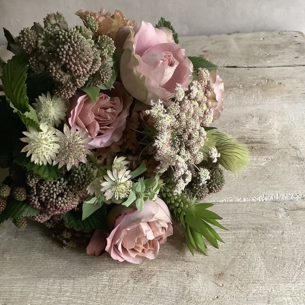 油彩　花瓶に花　最終お値下げしました！ おまかせブーケ（花瓶なし／花瓶付き） | kusakanmuri