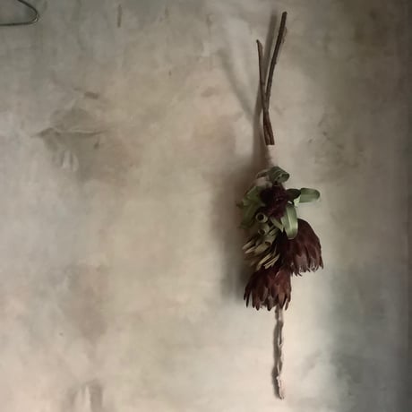 Protea Venus & Eucalyptus Swag(プロテアヴィーナスとユーカリのスワッグ)