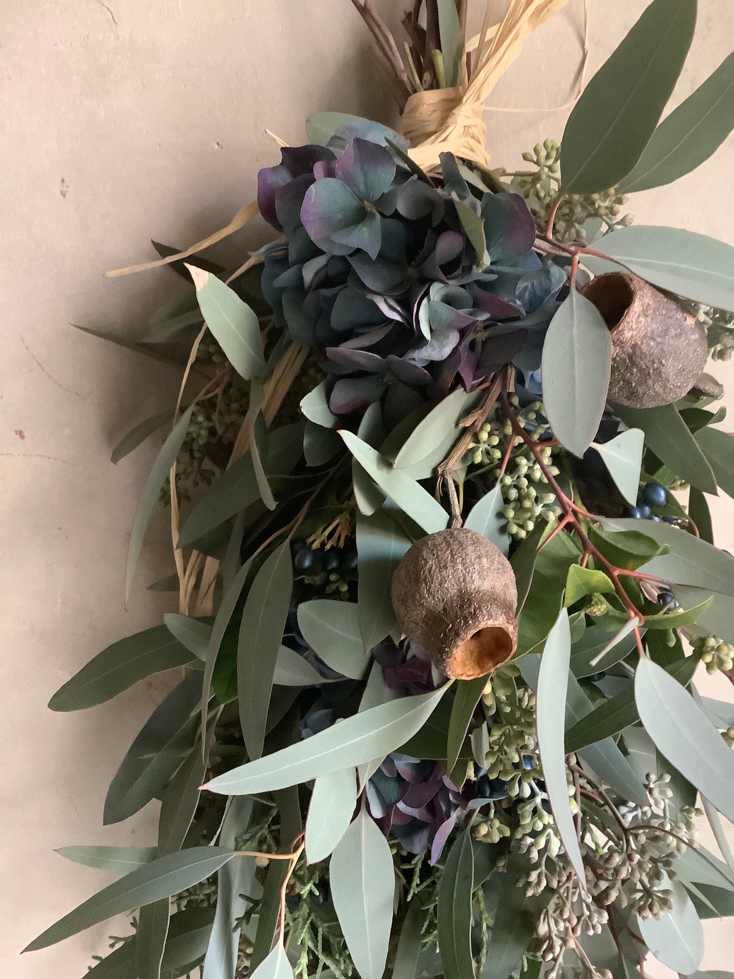 Eucalyptus & antique hydrangea Swag (ユーカリとアンティ