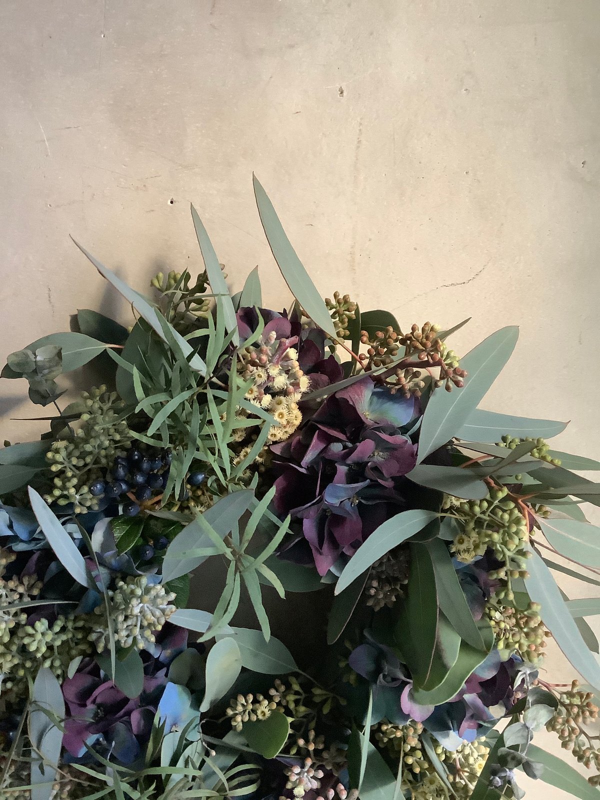 Mixed eucalyptus & antique hydranngea wreath (ア