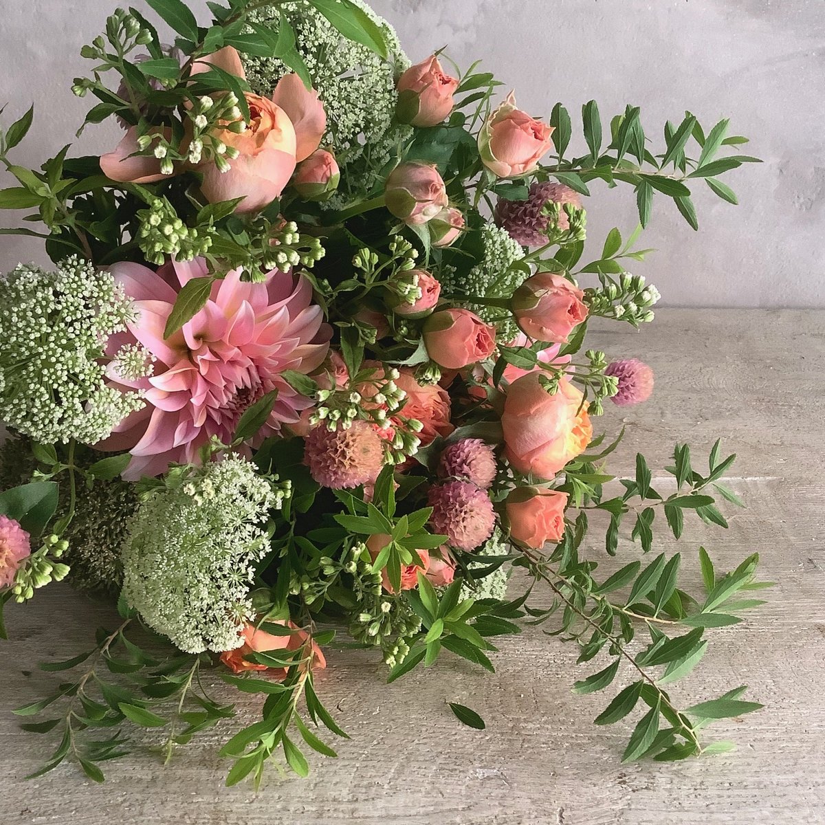 お届け日指定なし:季節のお花・おまかせブーケL (*中国/四国 お届け日指定なし:季節のお花・おまかせブーケL (*中国/四国