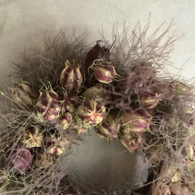 スモークツリーと紫陽花　かすみ草にニゲラのアンティークなドライフラワースワッグ スモークツリーと紫陽花 かすみ草にニゲラのアンティークな