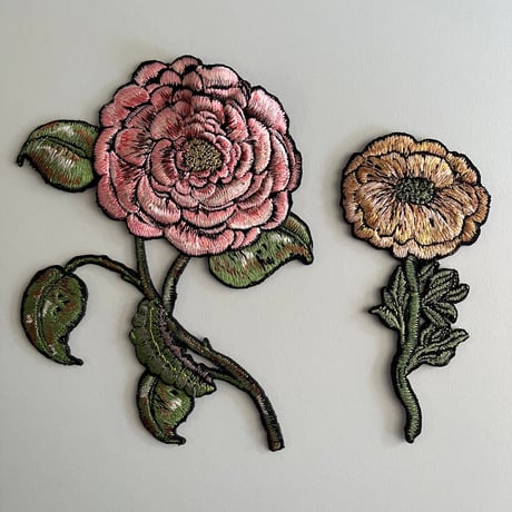 ベージュの花