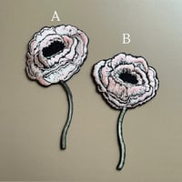 淡いピンクの花　A.B