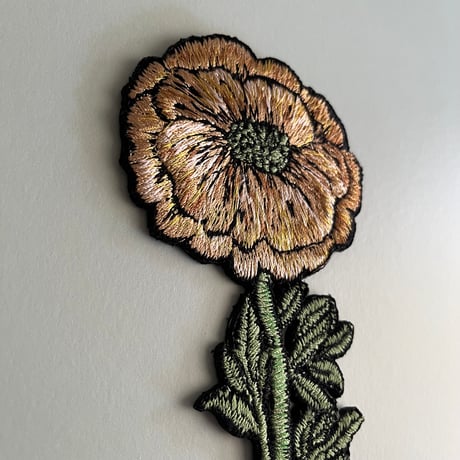 ベージュの花