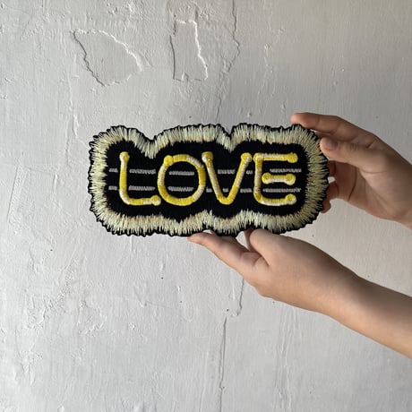 LOVE ネオンサイン