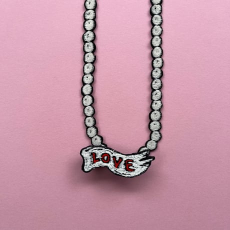 一連のネックレス　LOVEブローチ付き