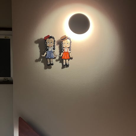 思い出キャビネット　人形AとB