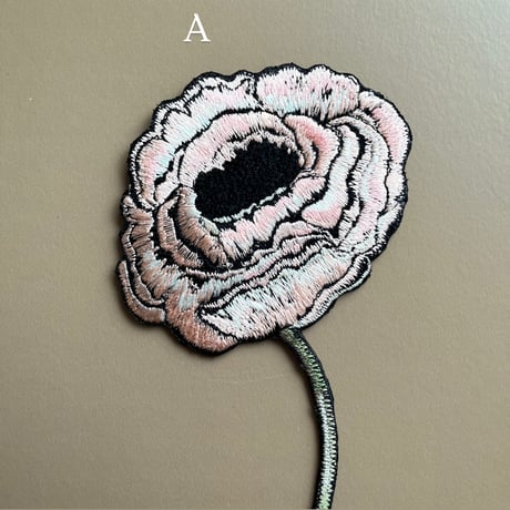 淡いピンクの花　A.B
