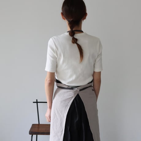 【ダブルガーゼエプロン】ふっくら厚さ2倍のとろみコットンダブルガーゼ×コットンリネンのシンプルなエプロン／カーキ