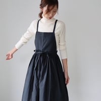 そのままお出かけリネンエプロン／おうち時間もお洒落に過ごす柔らかハーフリネンギャザーエプロン／ブラック