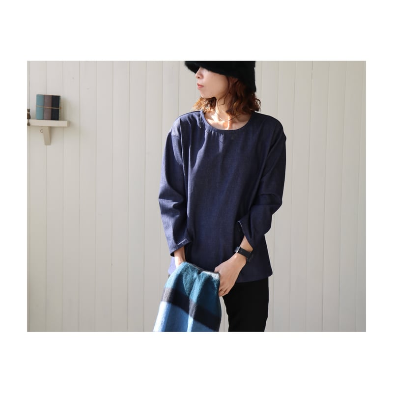 岡山県児島デニムブラウス／シンプルさを追求した、8オンスソフト