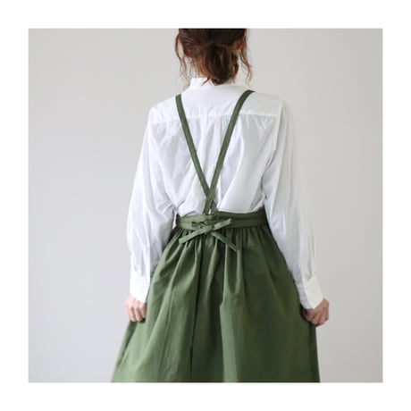 そのままお出かけリネンギャザーエプロン／おうち時間もお洒落に過ごすコットンリネンエプロン／アイビーグリーン