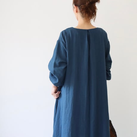 【全２２色】ふわふわ厚みが2倍！厚手ダブルガーゼワンピース／ボリューム袖のバックタックVネックリラクシングワンピース