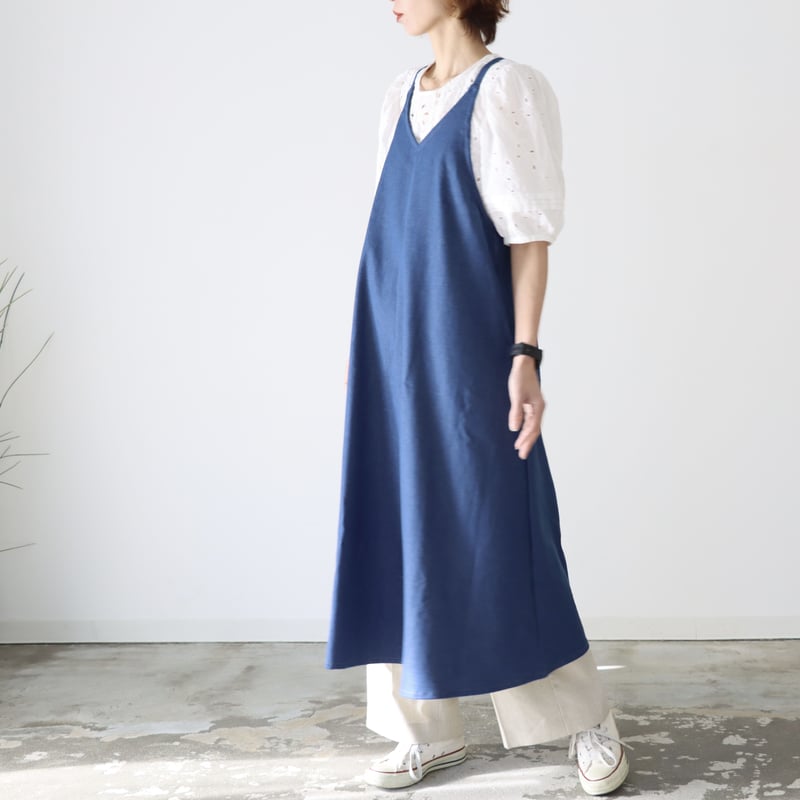 岡山児島デニムで仕立てた、美シルエットAラインデニムエプロン 岡山児島デニムで仕立てた、美シルエットAラインデニムエプロン