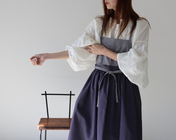 リネンエプロン】周りと差のつくそのままお出かけバイカラーコットン