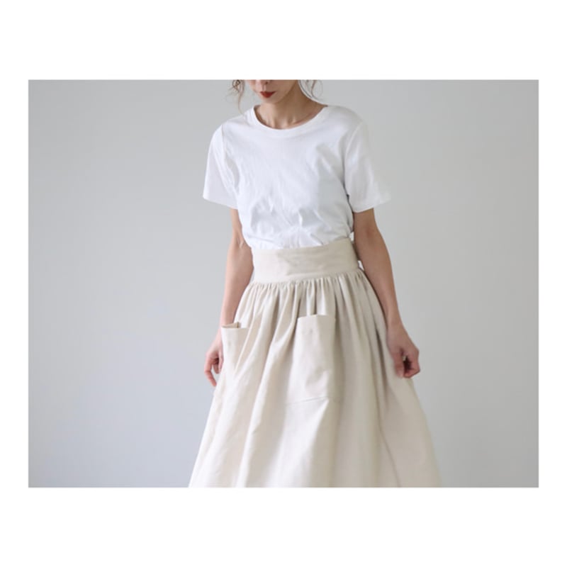 リネンギャザーカフェエプロン／おうち時間もお洒落に過ごすコットン