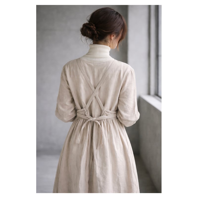 そのままお出かけリネンエプロン／おうち時間もお洒落に過ごす柔らか