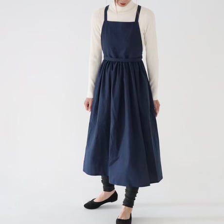 そのままお出かけリネンエプロン／おうち時間もお洒落に過ごす柔らかハーフリネンギャザーエプロン／ネイビー