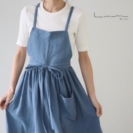 ふっくら厚さ2倍のとろみダブルガーゼのギャザーたっぷりエプロン／お出かけダブルガーゼエプロンワンピース／フォグブルー