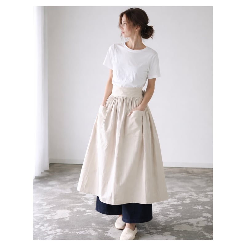 リネンギャザーカフェエプロン／おうち時間もお洒落に過ごすコットン