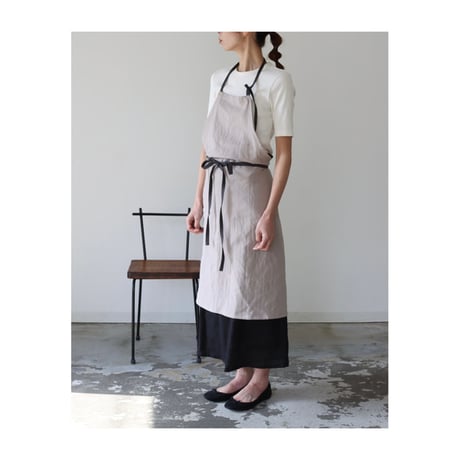 【ダブルガーゼエプロン】ふっくら厚さ2倍のとろみコットンダブルガーゼ×コットンリネンのシンプルなエプロン／カーキ