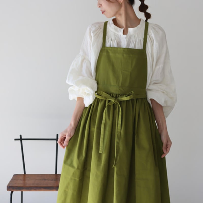 そのままお出かけリネンギャザーエプロン／おうち時間もお洒落に過ごす
