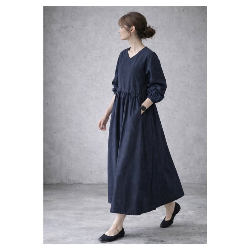 岡山県児島デニムで魅せる、ギャザーたっぷりVネックワンピース／8