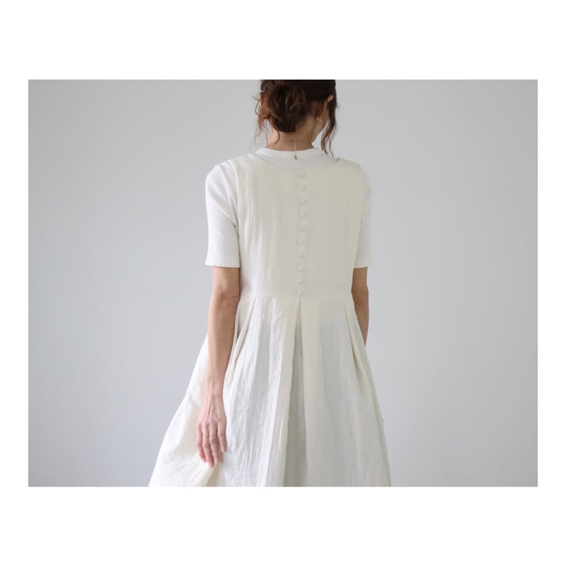 ふわふわ厚みが2倍とろみダブルガーゼの後ろ姿が綺麗なワンピース/ジャンパースカート/生成り | ふわふわ厚みが2倍とろみダブルガーゼの後ろ姿が綺麗なワンピース/ジャンパースカート/生成り |