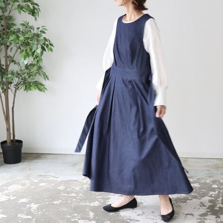 岡山県児島デニムで魅せる、ボリュームいっぱいデニムジャンパースカート／インディゴ／linum jean