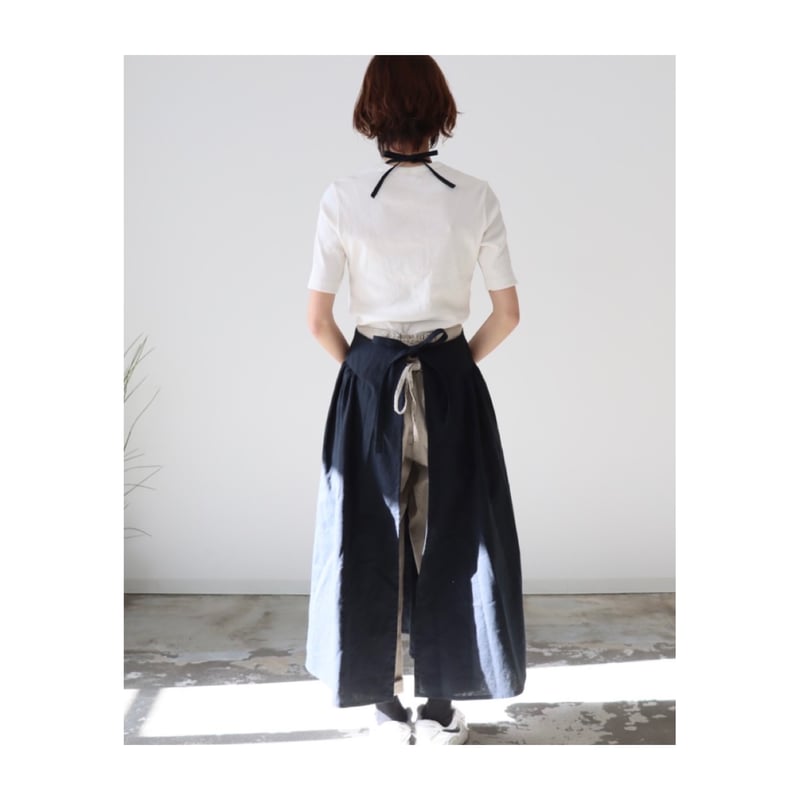 フレンチリネン両サイドリボン2wayギャザーエプロンドレス フレンチリネン両サイドリボン2wayギャザーエプロンドレ