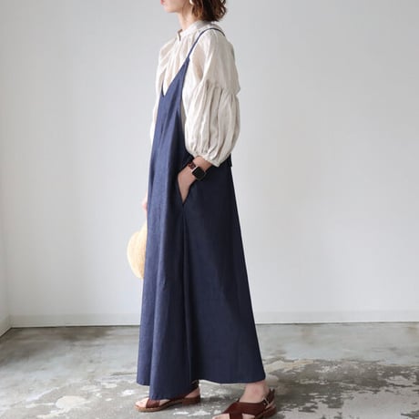 岡山児島デニムで仕立てた、美シルエットAラインデニムエプロンドレス／デニムエプロンワンピース／インディゴ／linum