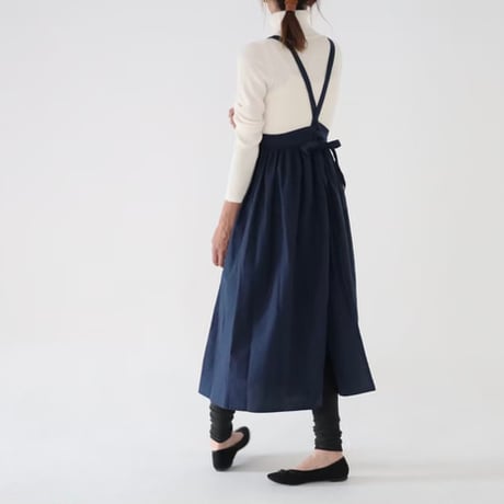そのままお出かけリネンエプロン／おうち時間もお洒落に過ごす柔らかハーフリネンギャザーエプロン／ネイビー