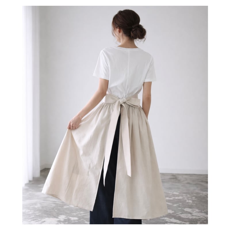 リネンギャザーカフェエプロン／おうち時間もお洒落に過ごすコットン