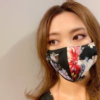 I SPARK  Mask (立体マスク) ブラックxフラワー
