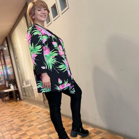 【インスタライブ紹介商品】evavarro  フロントダーツチュニック