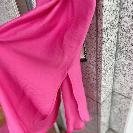 【XS〜XLサイズ】ベルト付きvネックワンピース